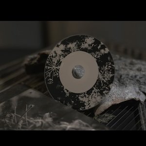 画像4: Minazuki - 水鳴月 "From Dust to Stars - 塵から星へ" [Photobook + CD]