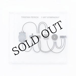 画像: Tristan Perich "1-Bit Symphony" [Soundbox]